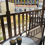 Unique Center Rooms, 150m From Chabad Lubavitch דירה *