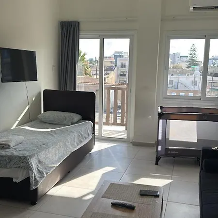 Unique Center Rooms, 150m From Chabad Lubavitch * Larnaca