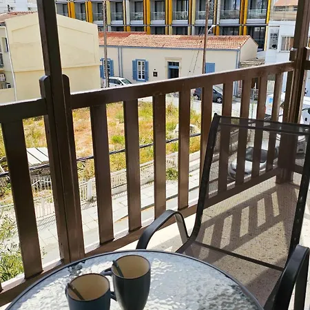 Unique Center Rooms, 150m From Chabad Lubavitch דירה *