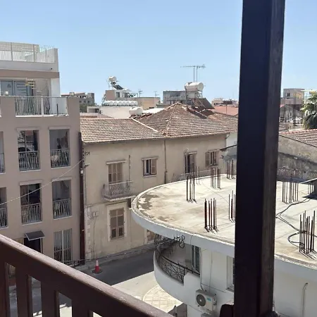 Unique Center Rooms, 150m From Chabad Lubavitch Larnaca