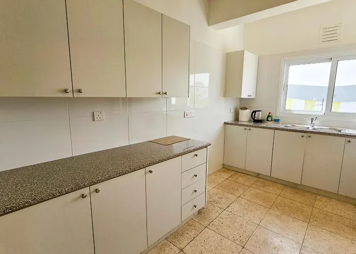 Unique Center Rooms, 150m From Chabad Lubavitch