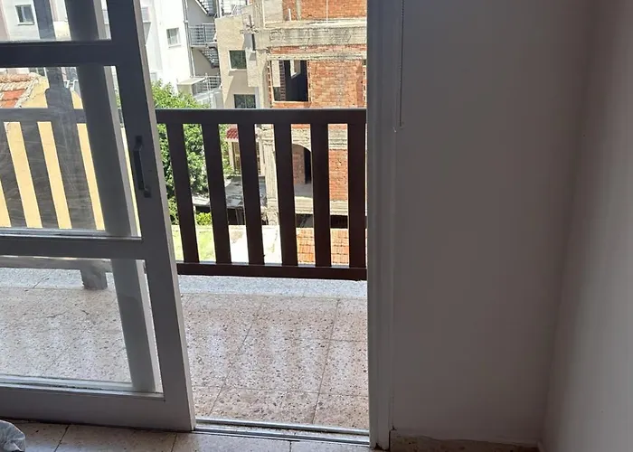 Unique Center Rooms, 150m From Chabad Lubavitch Lejlighed *