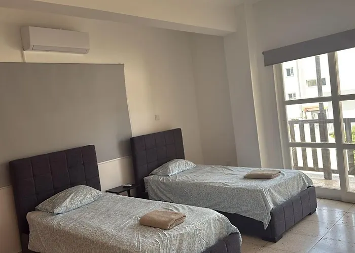 Lejlighed Unique Center Rooms, 150m From Chabad Lubavitch Larnaca